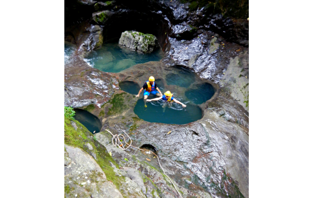 Las pozas cristalinas en forma de "pata de perro" tiene una profundidad de tres metros. (Foto: Cortesía Descubre Cuetzalan)