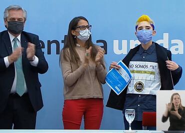 Argentina se convierte en el primer país en AL en reconocer a las personas no binarias