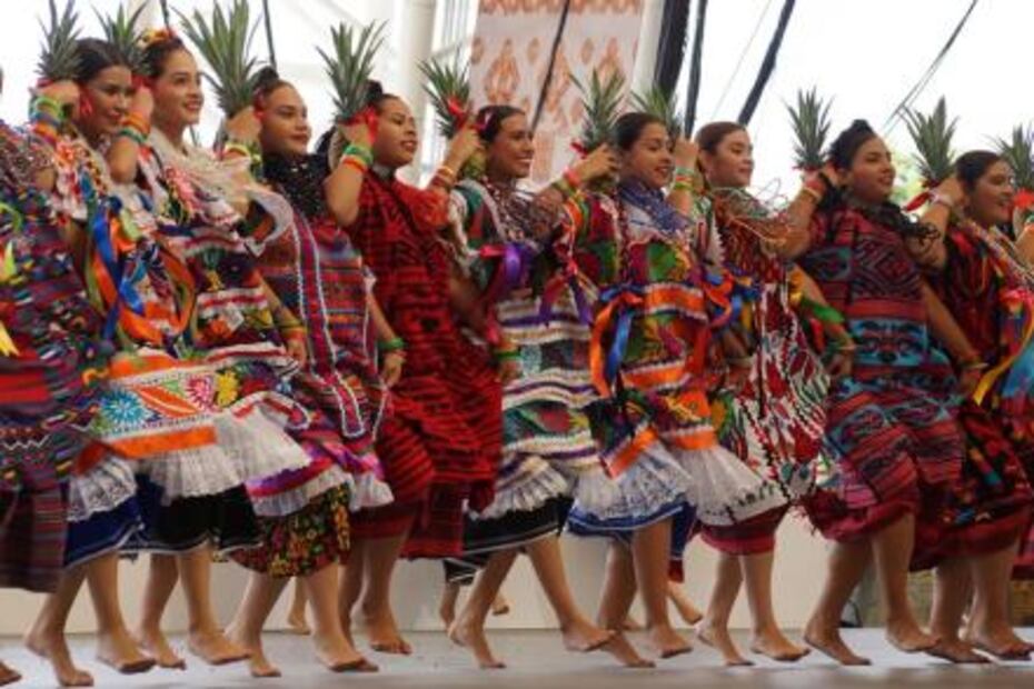 La Guelaguetza se viste de luto por sismos