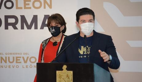 Escuelas públicas y privadas vuelven a clases presenciales sin restricción de aforo: Samuel García