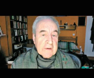 Escribir es un juego de locos, dice John Banville