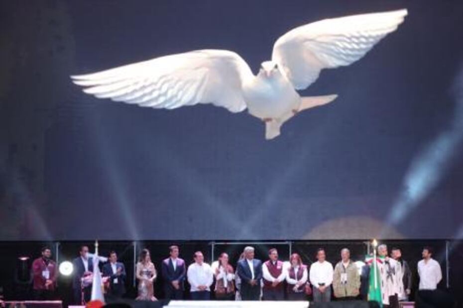 Crónica. AMLOfest: un lleno total con tintes de espectáculo