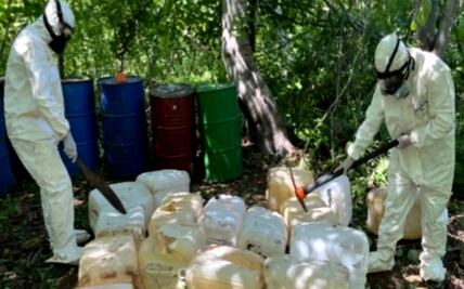 Aseguran artefactos explosivos y químicos para elaborar drogas sintéticas en municipios de Sinaloa