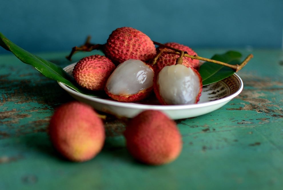 El lichi es una fruta que se consume en los meses de mayo, junio y julio en México. Foto: Pixabay