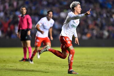 Cristian Calderón piensa en el título con Necaxa y no en Chivas