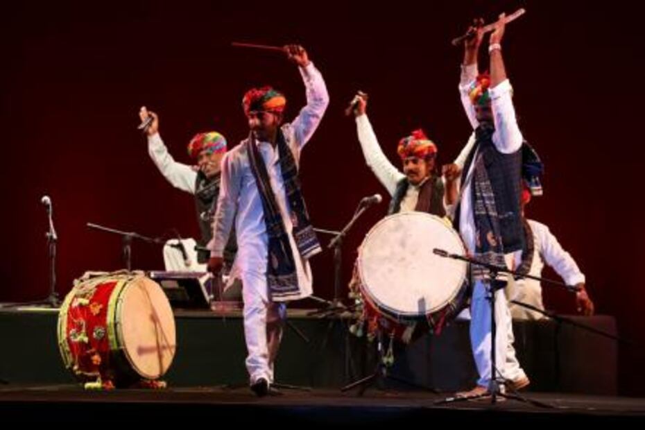 Con vibrante concierto, India se despide del Cervantino 