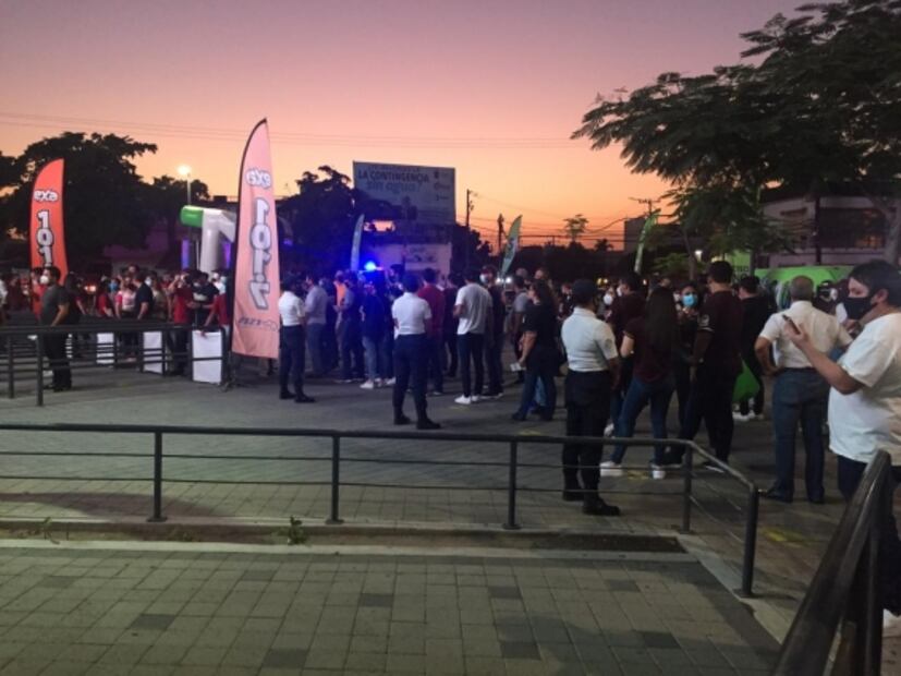 Aficionados en la LMP ignoran medidas sanitarias de los estadios