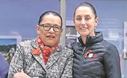 Rosa Icela se deja apapachar por los usuarios del Metro