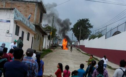 Disputa entre transportistas de Chiapas deja 10 vehículos incendiados