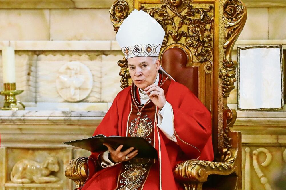 El arzobispo de México, Carlos Aguiar Retes, aplaudió la decisión del papa Franciso de nombrar a Sergio Obeso como cardenal. (YADÍN XOLALPA. EL UNIVERSAL)