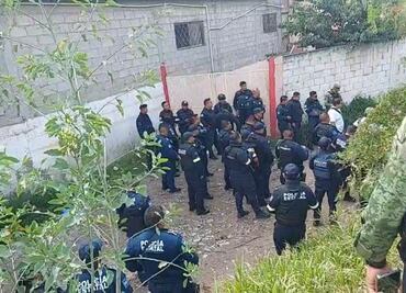 Policías de Hidalgo y Edomex protagonizan riña por caja de tráiler robada en la México-Querétaro