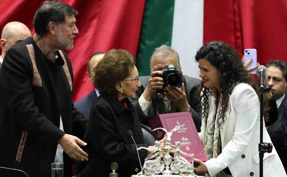Entrega del sexto Informe de Gobierno en la Cámara de Diputados. Foto: Diego Israel/EL UNIVERSAL