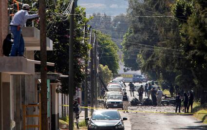¡No queremos otro ataque con bombas!, gritan en Acámbaro, Guanajuato; vecinos confrontan a alcaldesa por estallido