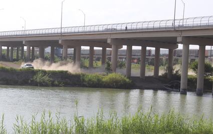 Hondureño muere ahogado en el Río Bravo; logra salvar a su hijo