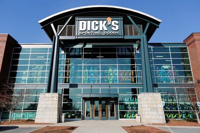 La mayor tienda minorista de armas en EU dejará de vender rifles de asalto