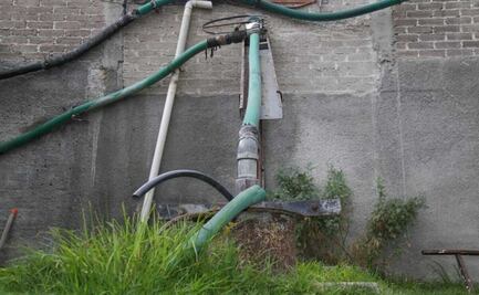 Aseguran toma clandestina de agua potable en Ecatepec