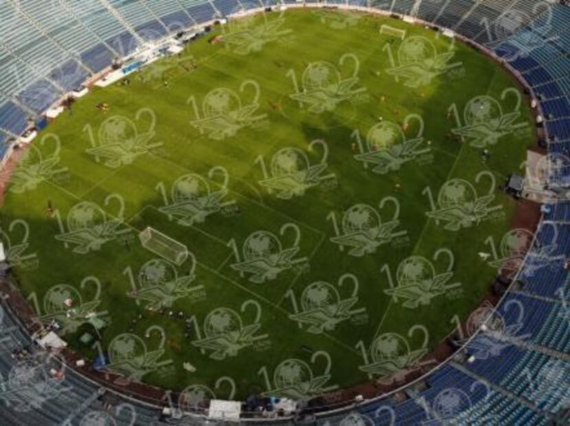 ​¡No te dejes engañar! El Estadio Azul aún conserva césped