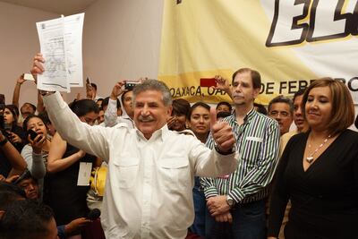 Oaxaca: elige PRD a Estefan; decisión arbitraria: Robles