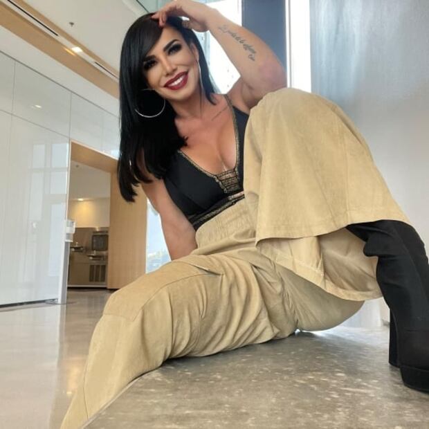 Lis Vega: el elegante body con el que ha conquistado la red