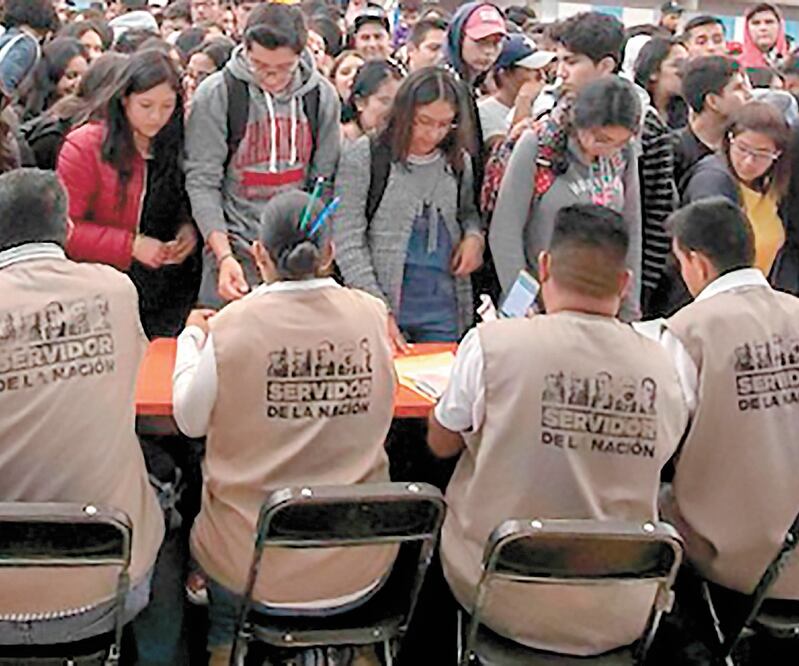 Los servidores de la nación son una polémica en el gobierno de la 4T, pues no se sabe con certeza cuál es su función, dicen expertos. Archivo EL UNIVERSAL