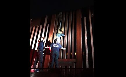 "Polleros" abandonan a mujer colgada de muro fronterizo en Nogales