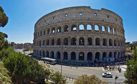 Fachada del Coliseo recupera su luminosidad original