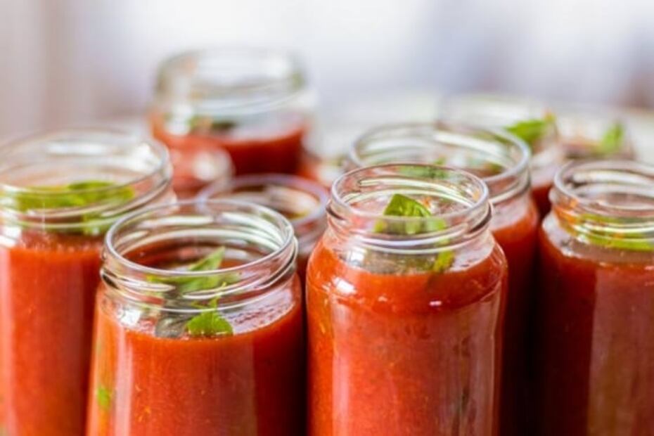 Prepara tu propia salsa de jitomate y dile adiós a la de cajita
