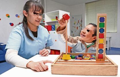 Conacyt anuncia becas para madres solteras