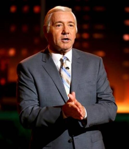 Frank Underwood aparece en los Premios Tony 2017