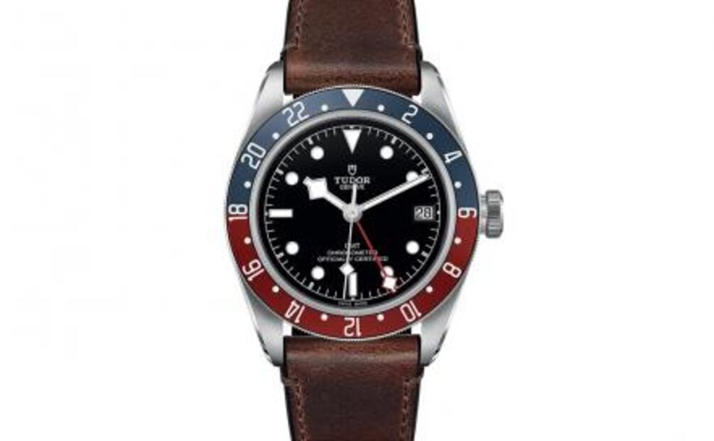 Horas mundiales y bisel Pepsi en un Black Bay