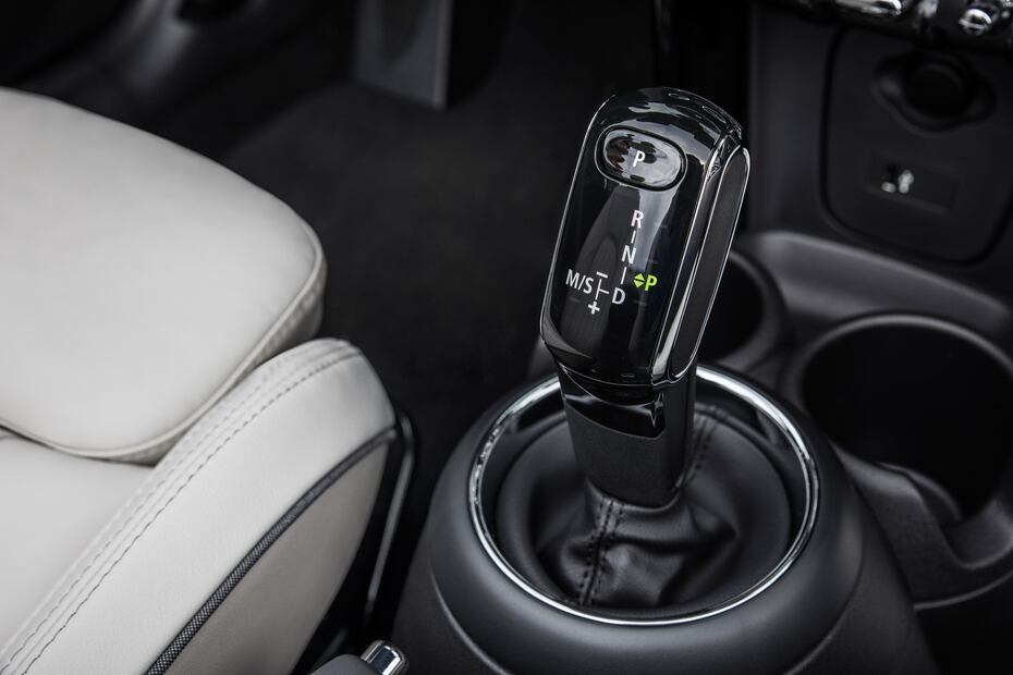 Sigue estos consejos para que tu transmisión automática dure más tiempo.