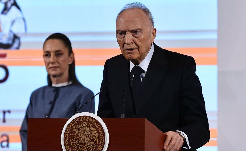 El fiscal General de la República, Alejandro Gertz Manero, confirmó que el exgobernador de Michoacán, Silvano Aureoles, tiene ficha roja ante Interpol. Foto: Berenice Fregoso/EL UNIVERSAL