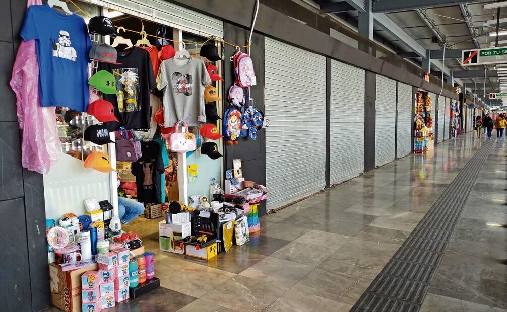 Locales no tienen instalaciones eléctricas ni las condiciones necesarias, dijo líder de vendedores. Foto: Luis Camacho|El Universal