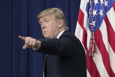 "Debilidad" de Obama llevó a "intolerable" ataque químico en Siria: Trump