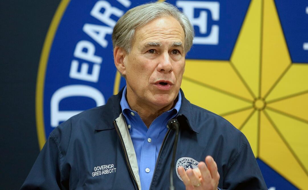 Gobernador de Texas, Greg Abbott, habla durante una conferencia de prensa en Weslaco, Texas. Foto: AP
