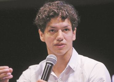Isaac Hernández impulsa a jóvenes talentos