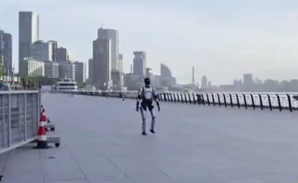 Robot humanoide rompe récord mundial tras caminar más de 100 kilómetros durante 3 días en China