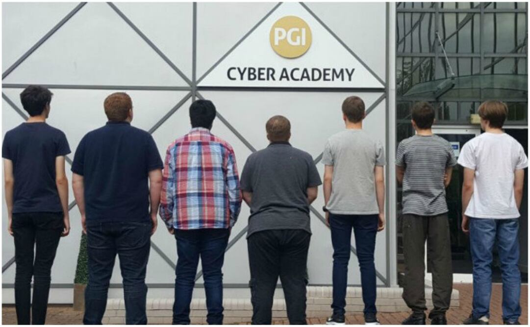 En este campamento se refuerzan mensajes positivos como el uso responsable de habilidades técnicas, y análisis de sus capacidades en ciberseguridad para desarrollarse profesionalmente y de manera legal