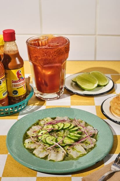Aguachile de camarón para curar la cruda