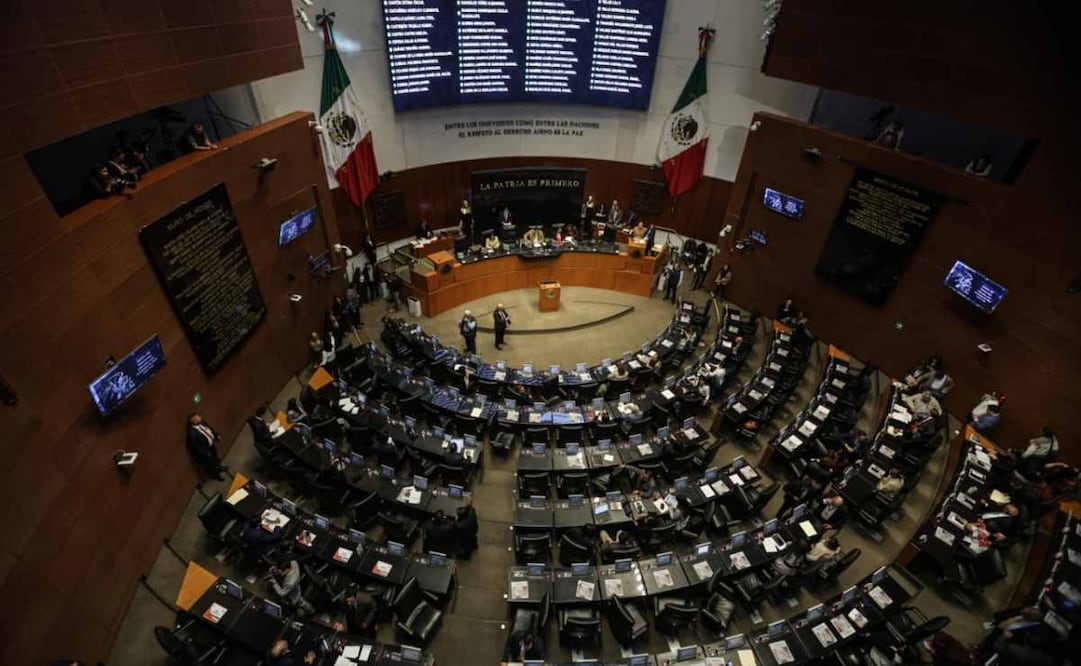 Sesión ordinaria en el Senado de la República en la que se discutió la agenda política y los senadores intercambiaron puntos de vista respecto a la votación del día de ayer en la Suprema Corte de Justicia que dio el visto bueno a la Reforma Judicial Foto: Gabriel Pano/EL UNIVERSAL