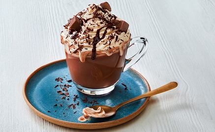 ⁠Cómo hacer chocolate caliente sabor Baileys para el frío