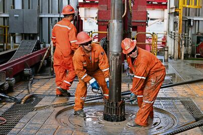 Pemex encuentra petróleo en 4 de cada 10 pozos con nueva estrategia exploratoria; producción aún es reducida