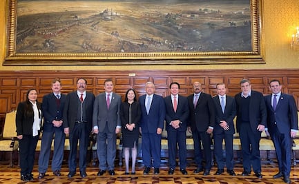 AMLO pide a diputados reducir gasto de partidos y eliminar fuero al Presidente