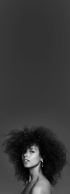 En la portada de su nuevo álbum Here , Alicia también aparece con el rostro al natural (SONY MUSIC)