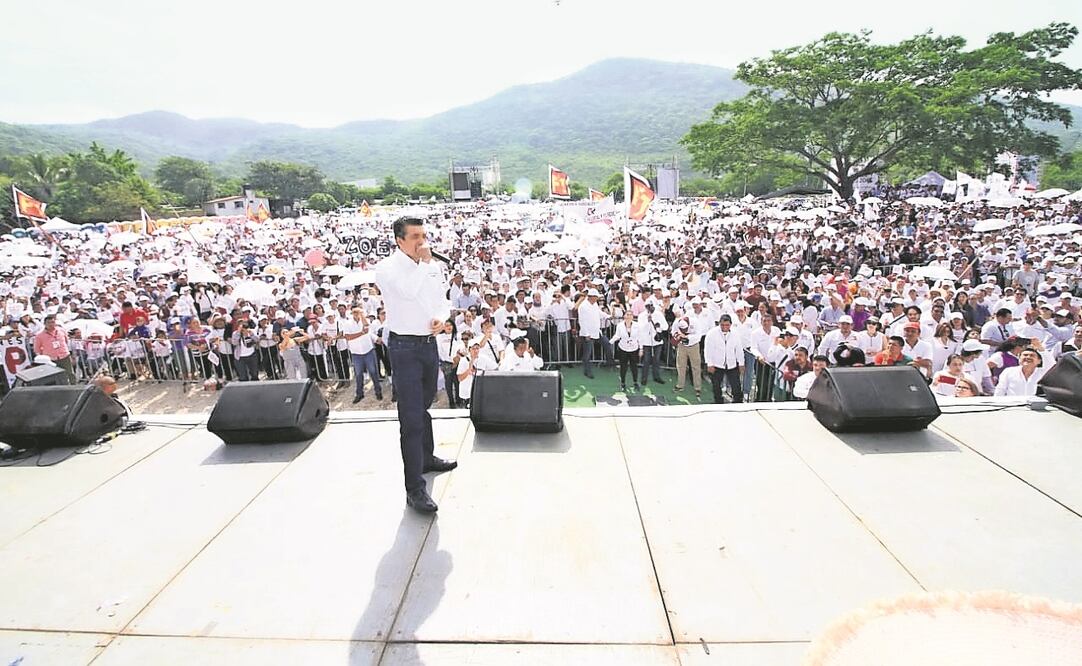 Ante un fuerte calor, aspirantes a la gubernatura terminaron campañas como Rutilio Escandón, de la coalición Juntos Haremos Historia. (CORTESÍA)