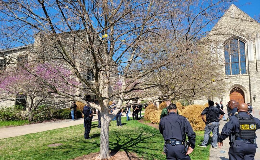 Autoridades respondieron este lunes un tiroteo en una primaria de Nashville. Foto: Twitter @MNPDNashville