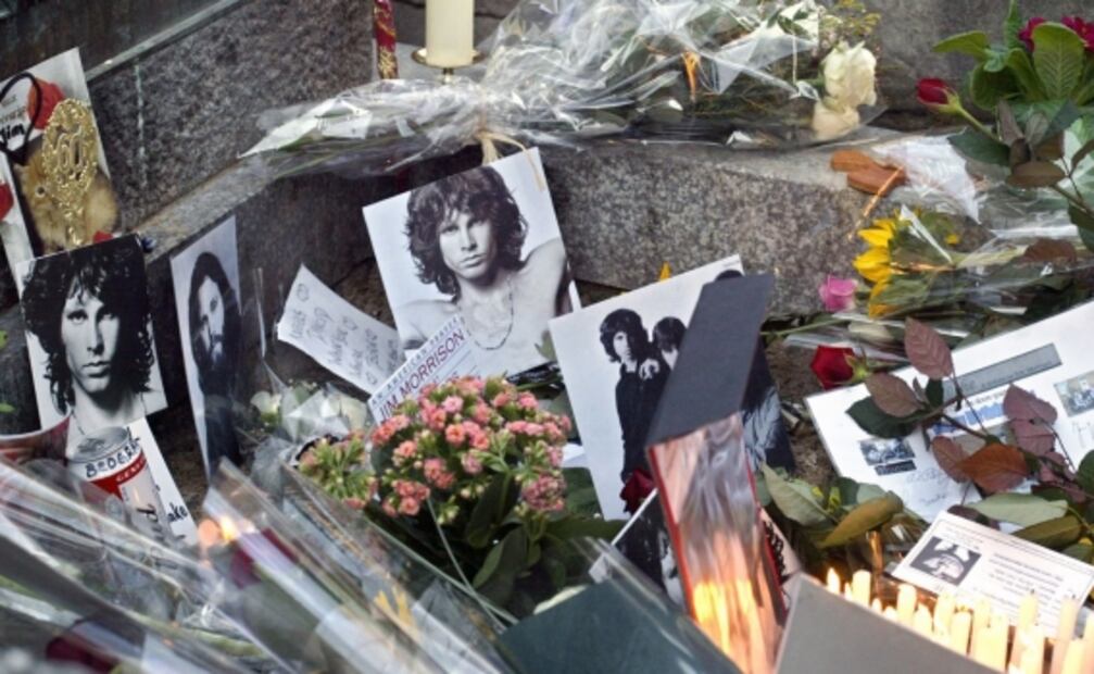 "Nunca podremos olvidarte", dicen fans de Jim Morrison a 50 años de su muerte