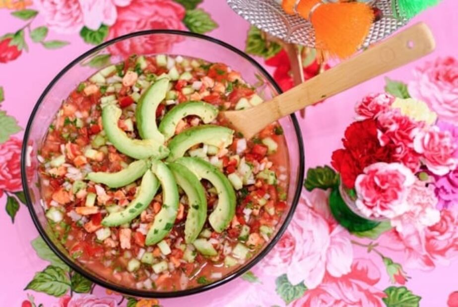 Botanas y cocteles para sorprender a tus invitados el 15 de septiembre