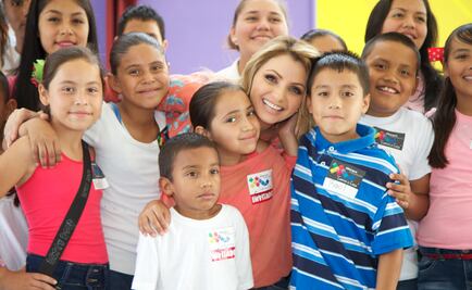 Angélica Rivera exhorta al trato digno de niños migrantes