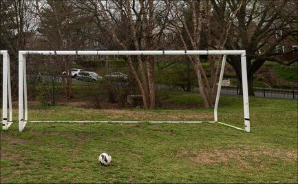 Club despide a 17 jugadores por negarse a reducción salarial